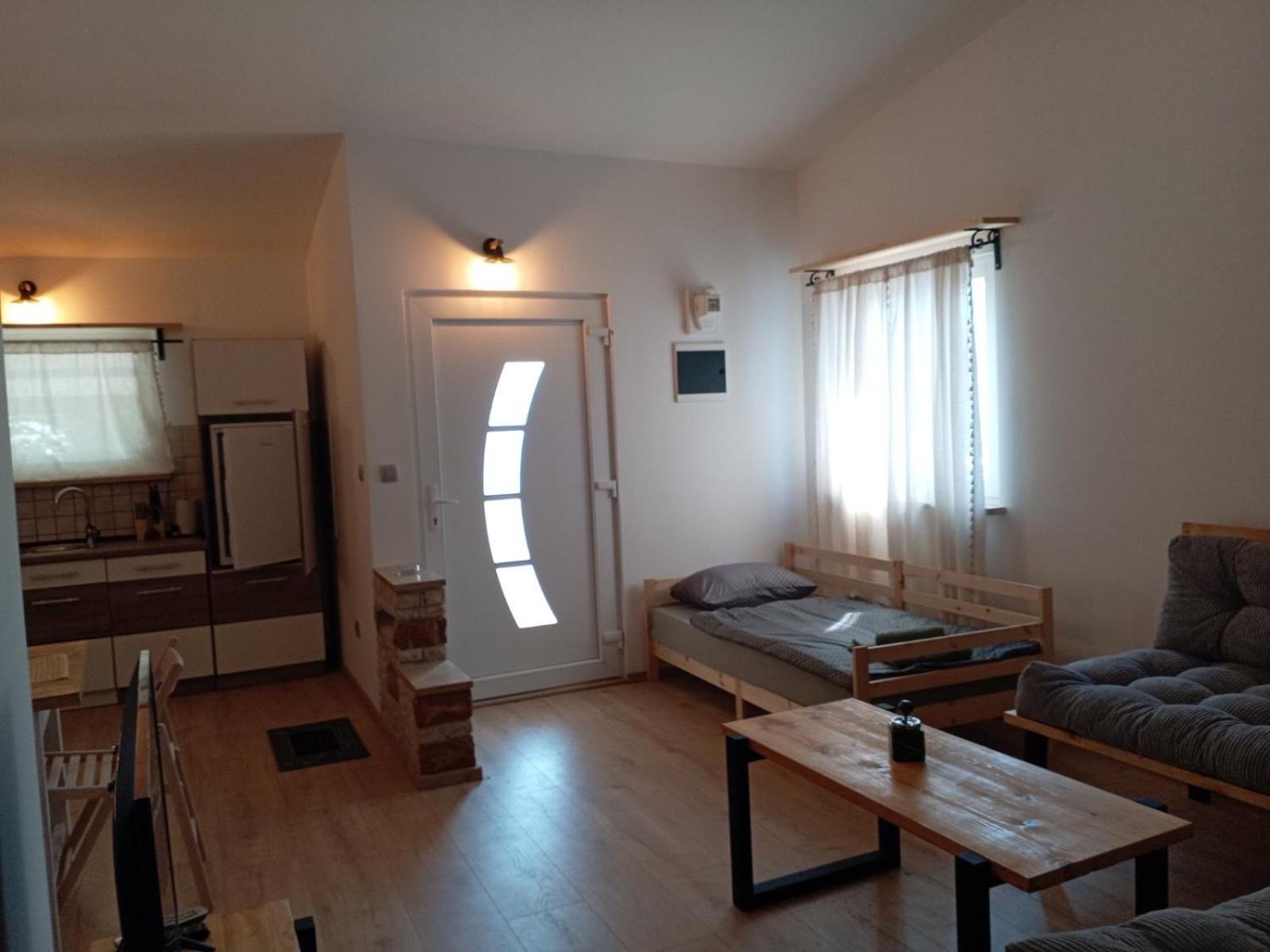 فيلا House For Rent Ulika Valbandon المظهر الخارجي الصورة